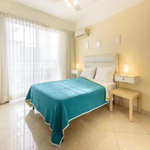 Shakey Appart hôtel Saint-Domingue