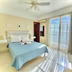 Shakey Appart hôtel Saint-Domingue