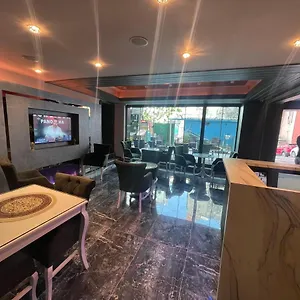 grand-hurriyet-hotel-istanbul.istanbul-turkeyhotels.com/